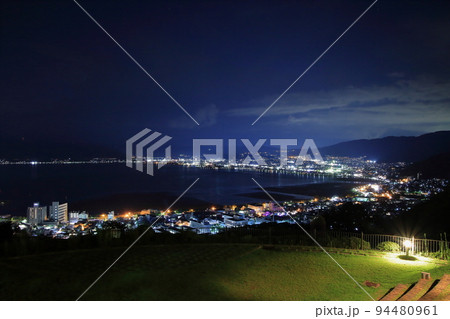 立石公園から見る諏訪湖の夜景 立石公園から見る諏訪湖の夜景 94480961