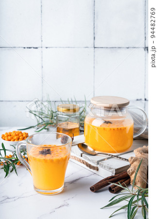 Homemade sea buckthorn tea with honey, ginger and spices 94482769