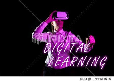 Conceptual display Digital Learningaccompanied by technology or by instructional practice. Word for accompanied by technology or by instructional practice 94484010