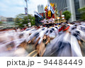 躍動する博多祇園山笠 94484449