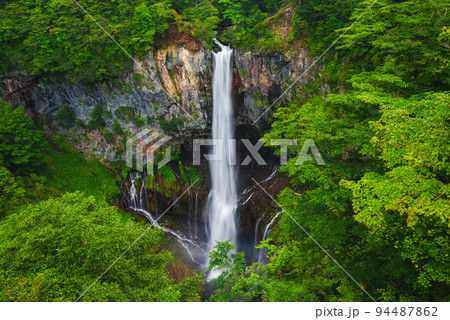 日本三名爆・華厳の滝 94487862