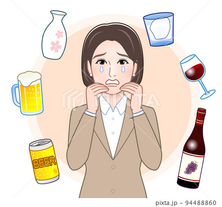 お酒と若い女性 94488860