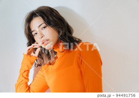 ヘアスタイル　ビューティー　ファッション 94491756