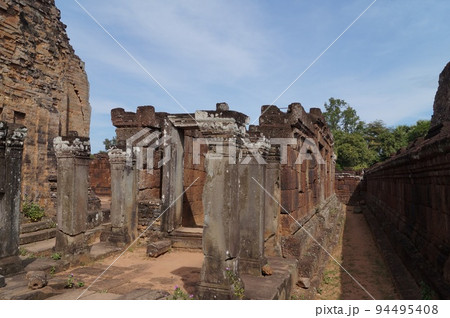 シェムリアップ アンコール遺跡 プレ･ループの回廊 94495408