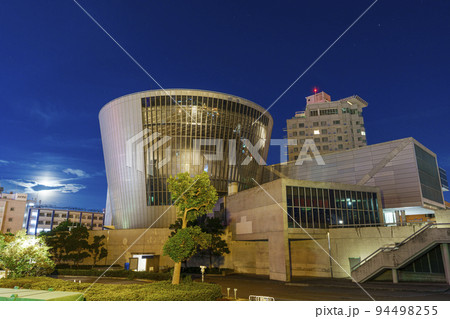 大阪文化館・天保山(旧サントリーミュージアム)の夜景 大阪文化館・天保山(旧サントリーミュージアム)の夜景 94498255