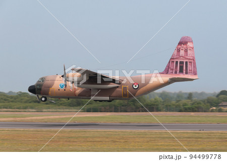 ヨルダン空軍C-130H特別塗装機離陸 ヨルダン空軍C-130H特別塗装機離陸 94499778