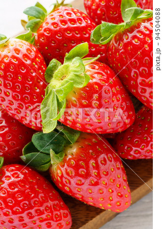 新鮮な苺 新鮮な苺 94504088