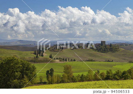 Typical Tuscan landscape near Siena, Tuscany, Italy 94506533