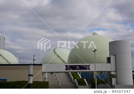 京セラドームに隣接するガスタンク 京セラドームに隣接するガスタンク 94507347