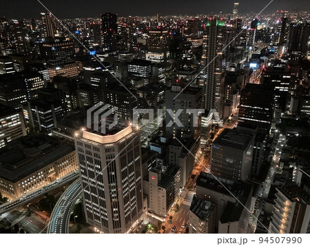 コンラッド大阪から見た高層ビルの夜景 コンラッド大阪から見た高層ビルの夜景 94507990