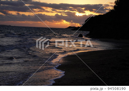 エモい海と朝焼け1 94508190