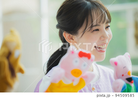 保育士 男女 保育士 男女 94509585