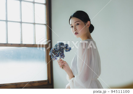 女性 ビューティ 花 女性 ビューティ 花 94511100