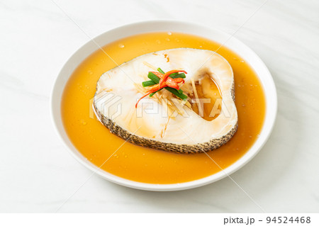 Steamed Cod Fish with Soy Sauce 94524468