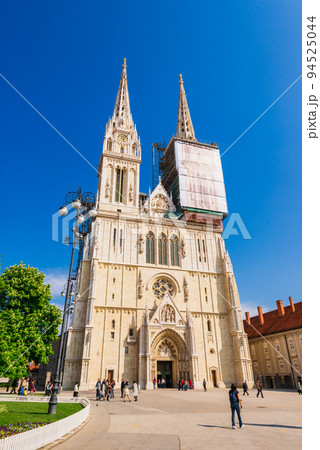 クロアチア ザグレブ大聖堂 ※一部ソフトフォーカス クロアチア ザグレブ大聖堂 ※一部ソフトフォーカス 94525044