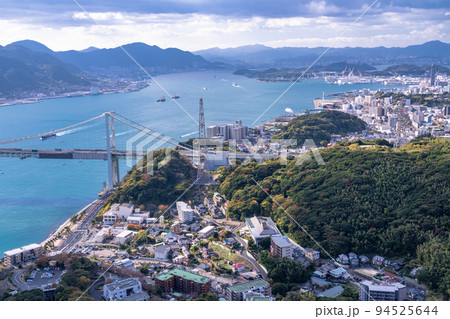 《山口県》下関・関門海峡の街並み 94525644