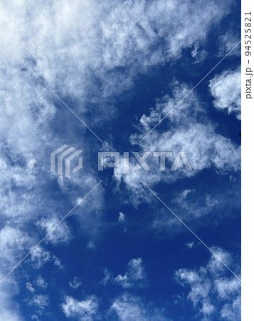 【絵画】青空の中の雲 絵画】青空の中の雲 絵画】青空の中の雲 絵画】青空の中