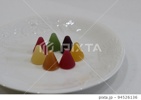 ベルギー伝統菓子　キュベルドン 94526136