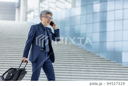 ビジネス　男性 94527329