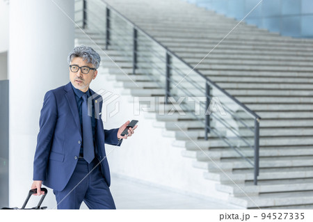 ビジネス　男性 94527335