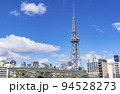 愛知県名古屋市　快晴のオアシス21と名古屋テレビ塔（MIRAI TOWER）と周辺の栄の街並 94528273