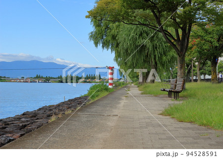 琵琶湖岸の風景 94528591