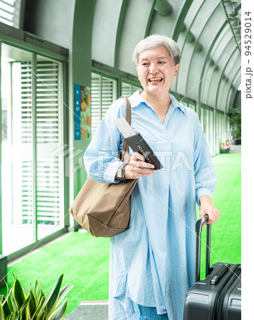 白髪 白髭 白い毛 94529014