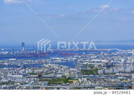 あべのハルカス展望台から見た大阪の都市風景 94529461