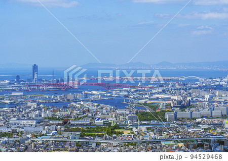 あべのハルカス展望台から見た大阪の都市風景 94529468