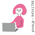 パソコンを打つ女性のシンプルなイラスト 94541788