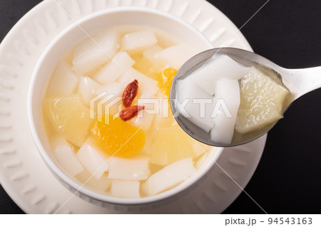 杏仁豆腐　(みかん・パイン入り) 94543163