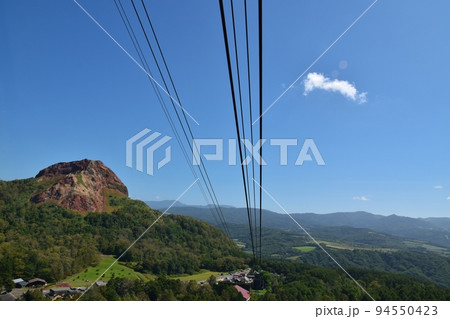 晴天の昭和新山 北海道 晴天の昭和新山 北海道 94550423
