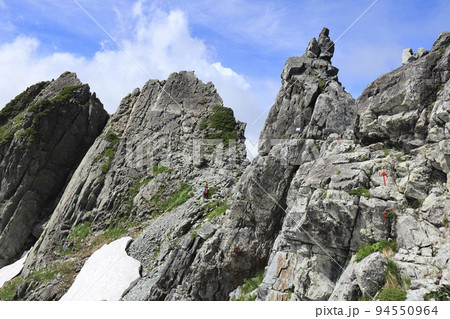 「岩の殿堂」剱岳　別山尾根より 94550964
