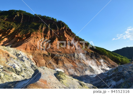 晴天の登別地獄谷 北海道 晴天の登別地獄谷 北海道 94552316