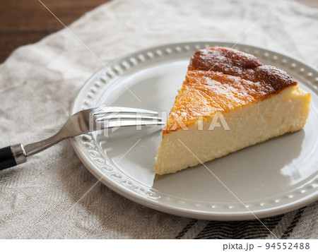 自家製バスクチーズケーキ 94552488
