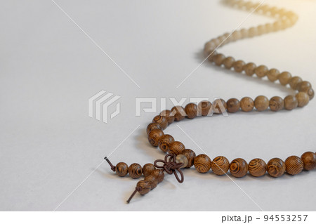 Vintage beads made of wood. 94553257