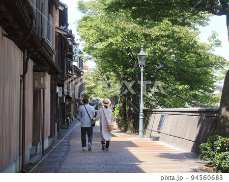 金沢・主計町茶屋街 94560683