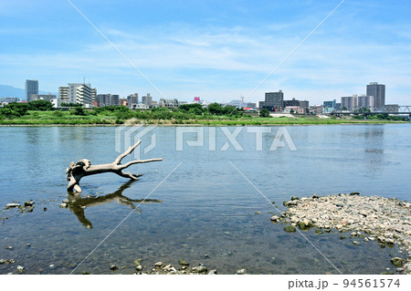 相模川河川敷から見た厚木市中心街 相模川河川敷から見た厚木市中心街 94561574