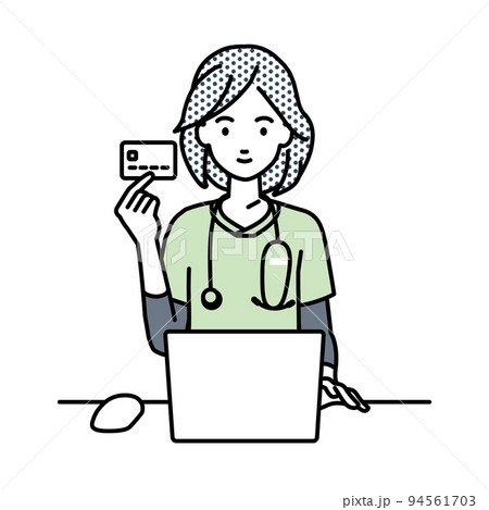 デスクで座ってPCを使いながらクレジットカードを手に持っている看護師の女性 デスクで座ってPCを使いながらクレジットカードを手に持っている看護師の女性 94561703