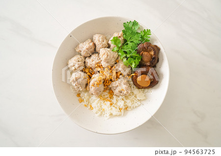 Dried Rice Porridge with Boiled Pork Bowl Dried Rice Porridge with Boiled Pork Bowl 94563725