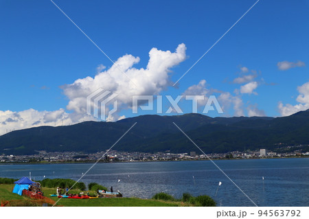夏の諏訪湖 94563792