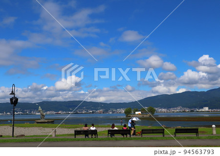 夏の諏訪湖 湖畔公園 夏の諏訪湖 湖畔公園 94563793
