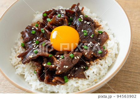 Rice with Soy-Flavoured Pork or Japanese Pork Donburi 94563902