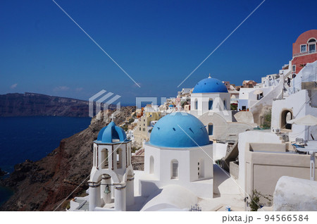 ギリシャ・サントリーニ島の風景 94566584
