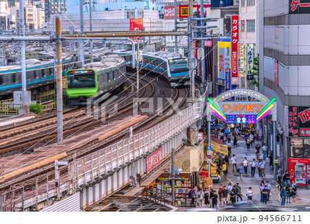 日本の東京都市景観 8週世界最多…。コロナ禍だが賑わう上野のアメ横などを望む=9月16日 日本の東京都市景観 8週世界最多…。コロナ禍だが賑わう上野のアメ横などを望む=9月16日 94566711