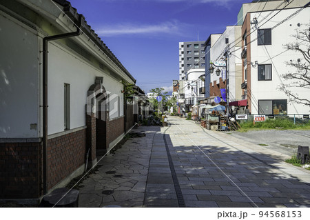 松本　縄手通り商店街　長野県松本市 94568153