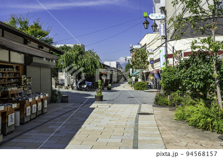 松本　縄手通り商店街　長野県松本市 94568157