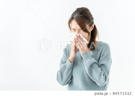 女性　ティッシュ 94571332