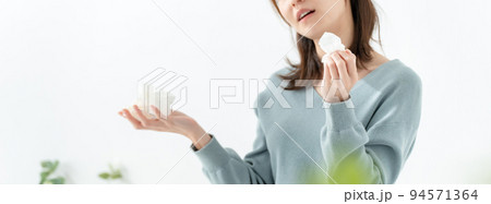 女性 ティッシュ 女性 ティッシュ 94571364