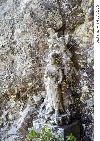 小豆島奥之院笠ヶ瀧参道の石仏-4 94575166